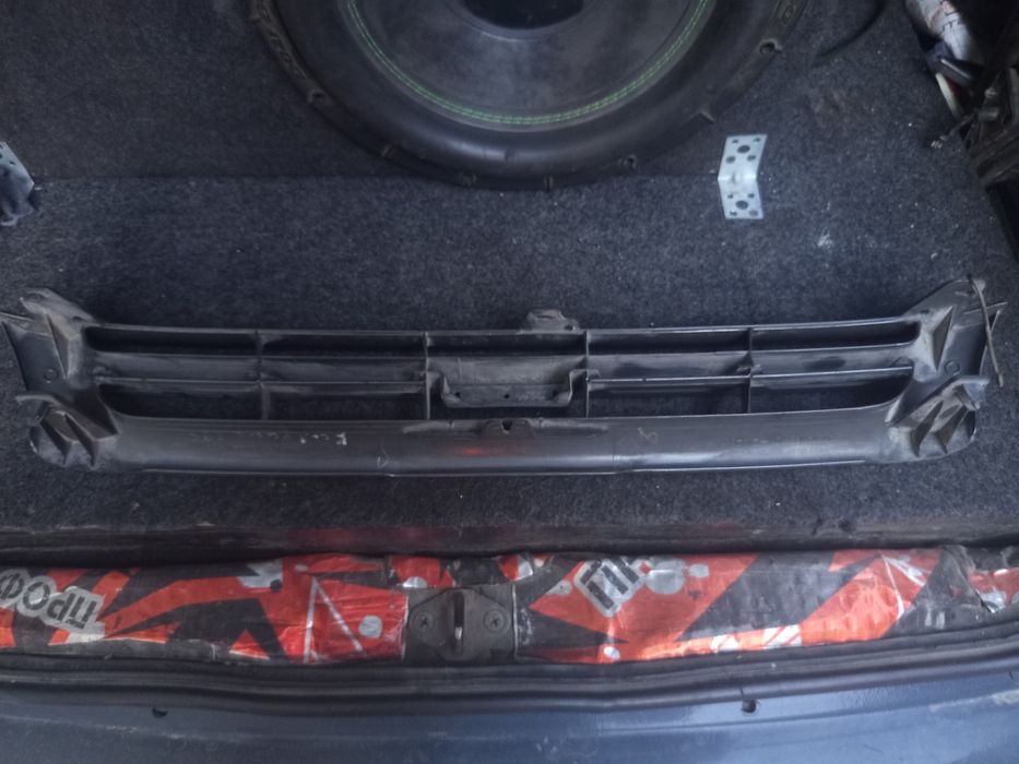 Решетка Toyota Caldina ST 195