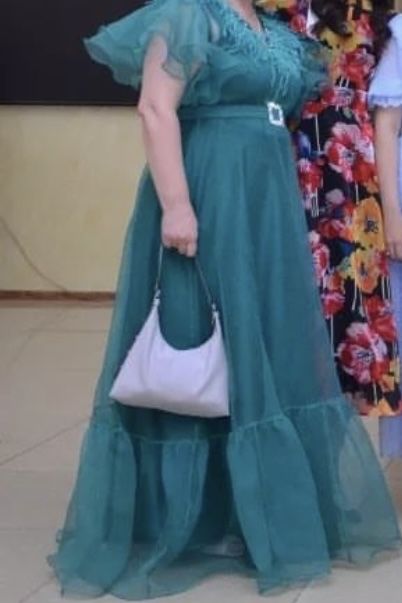 Продам шикарное платье