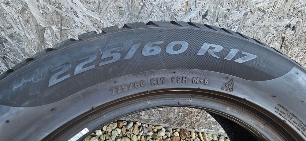 Anvelopa Pirelli 225/60 R17 99H M+S Brigestone 235/45 R18 98V
