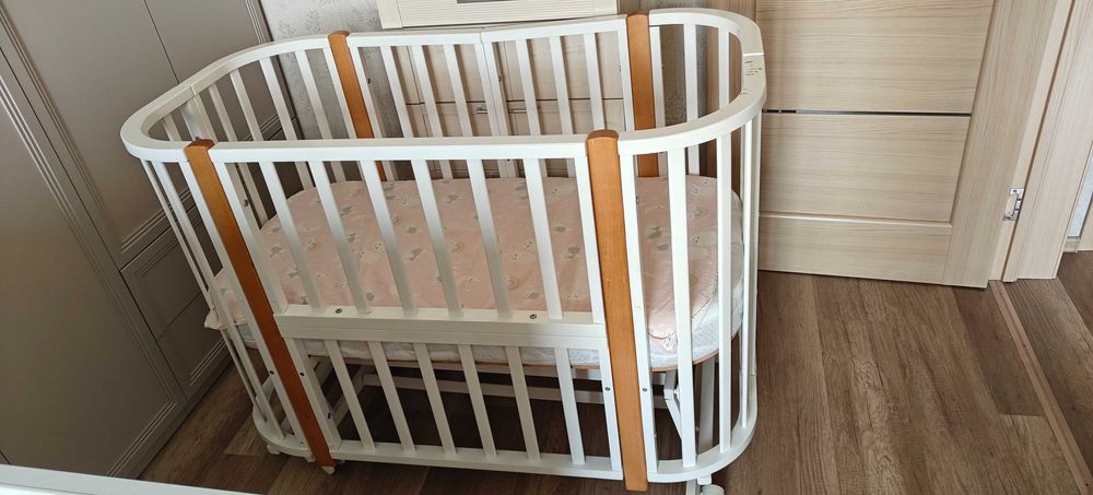 Продам детскую кроватку