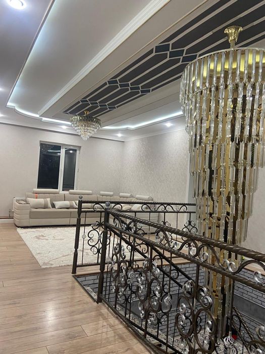 Үлкен үй сатылады 2 этаж