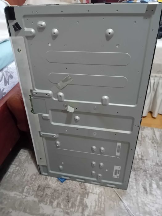 Тв LG 29 инча 19 волта на части  цял