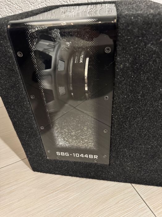 Бас каса Alpine / Усилвател Pioneer / CD плейър с USB Alpine