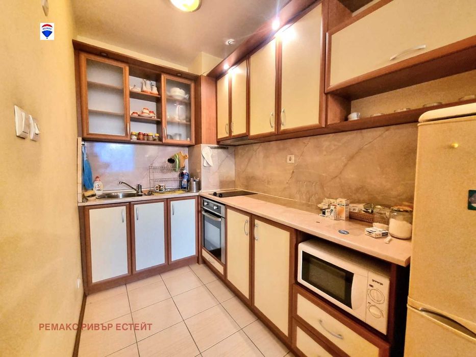 Продава се Тристаен апартамент в Русе, Възраждане - 86 кв.м за 1062 €/кв.м - Снимка #2
