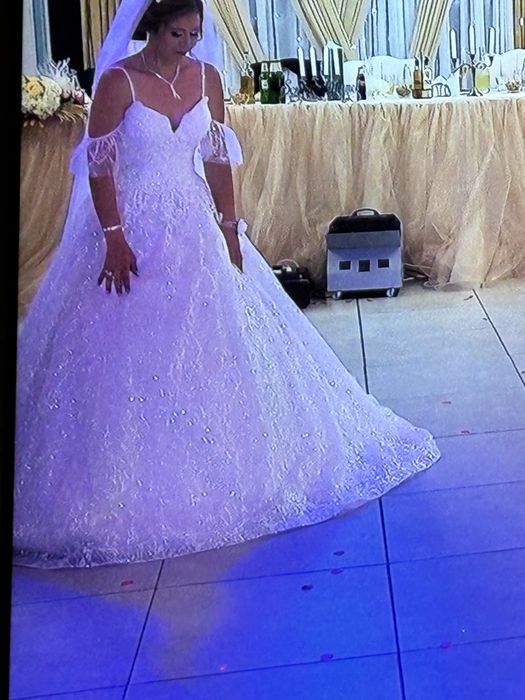 Булчинска бяла  рокля