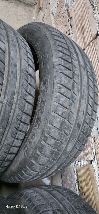 Летни гуми 205/55  R16 и  225/40 R18