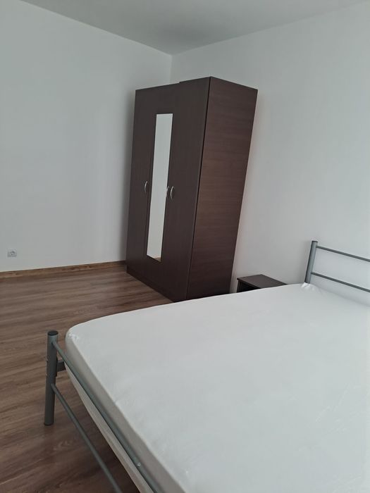 De inchiriat apartament