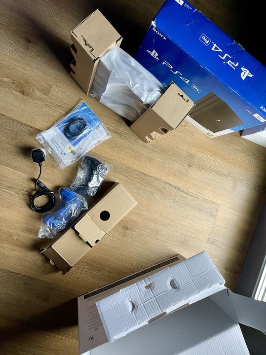 Consolă Sony Playstation 4 Pro,PS4 Pro