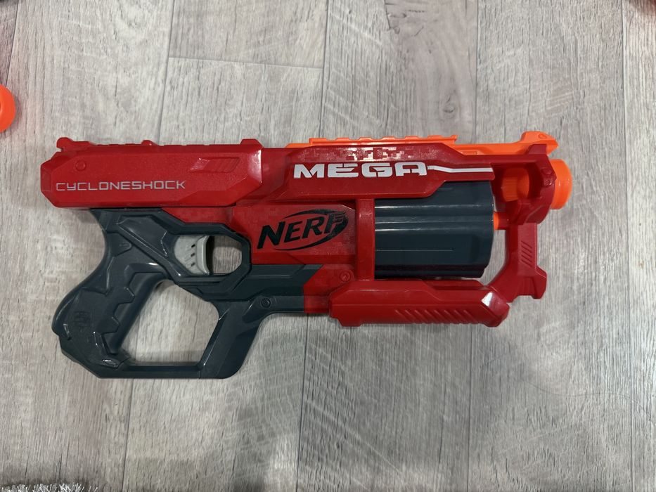 Nerf оригинал,в идеальном состояний