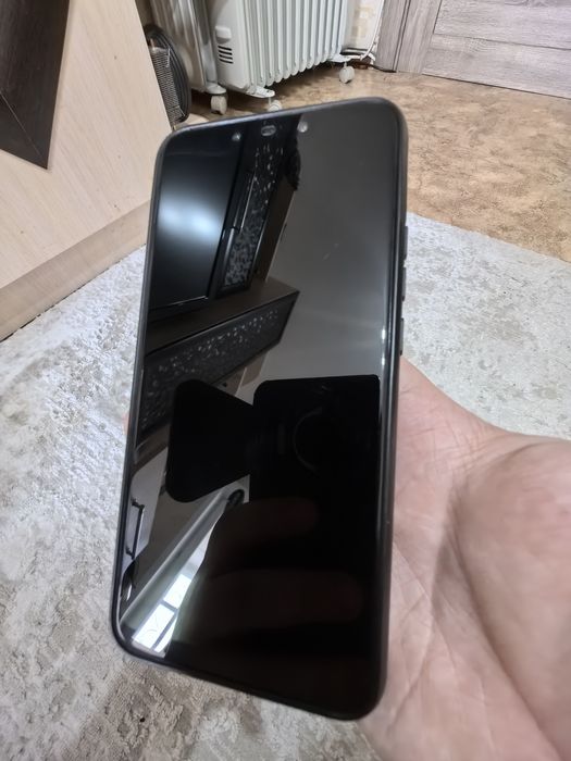 Продам Huawei Mate 20 lite