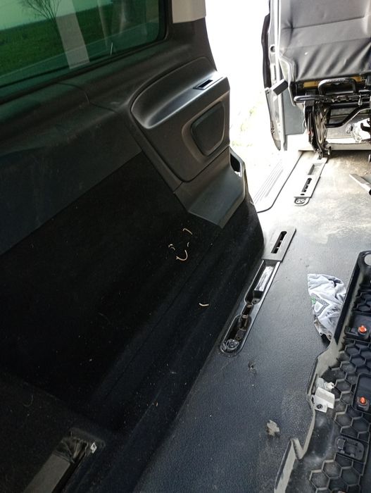 Interior (salon) Mercedes vito (viano)model scurt, mediu sau extralung