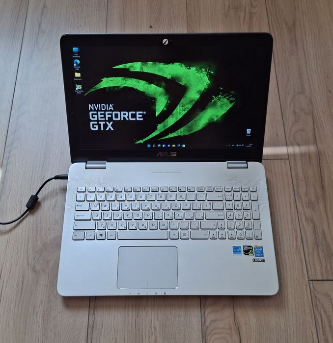 15.6' IPS Asus N551 Core i7-4720HQ/12GB/NVIDIA GTX 950 2GB GDDR5/256GB SSD