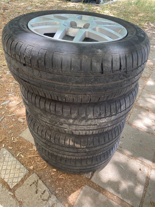 Гуми с джанти за Голф 4