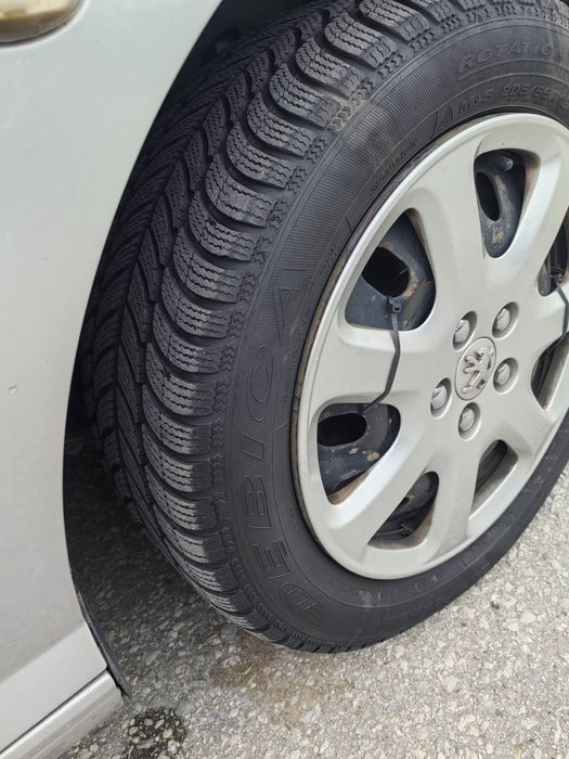 Продава се Пежо 407