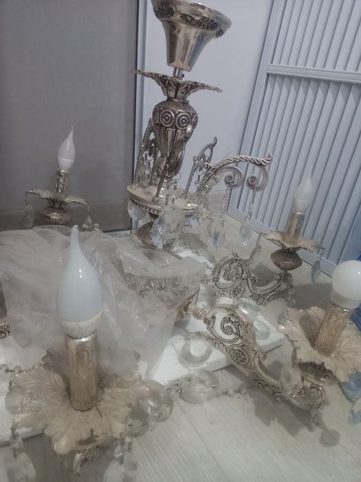 Продам люстру дорогую