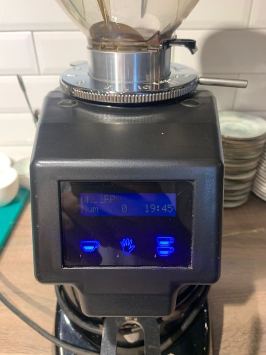 Кофемолка в отл состоянии