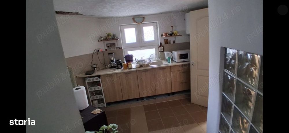 Casă de Vânzare cu 3 camere in zona Damaroaia-București. Noi sec.1