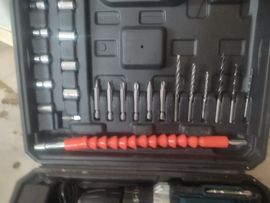 Продам шуруповёрт новый