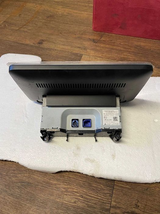 Екран медия w205 mercedes c class Мерцедес