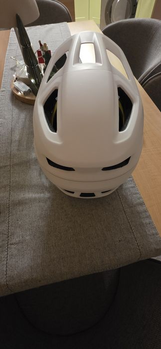 каска specialized camber