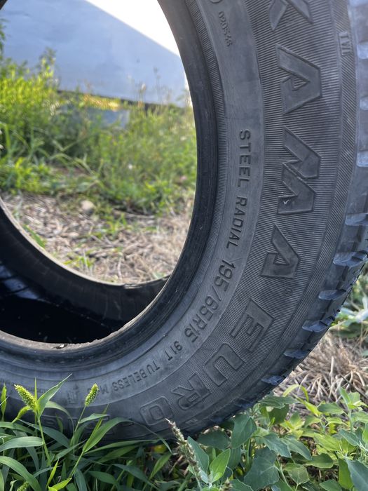 Покрышки продам 4 штуки