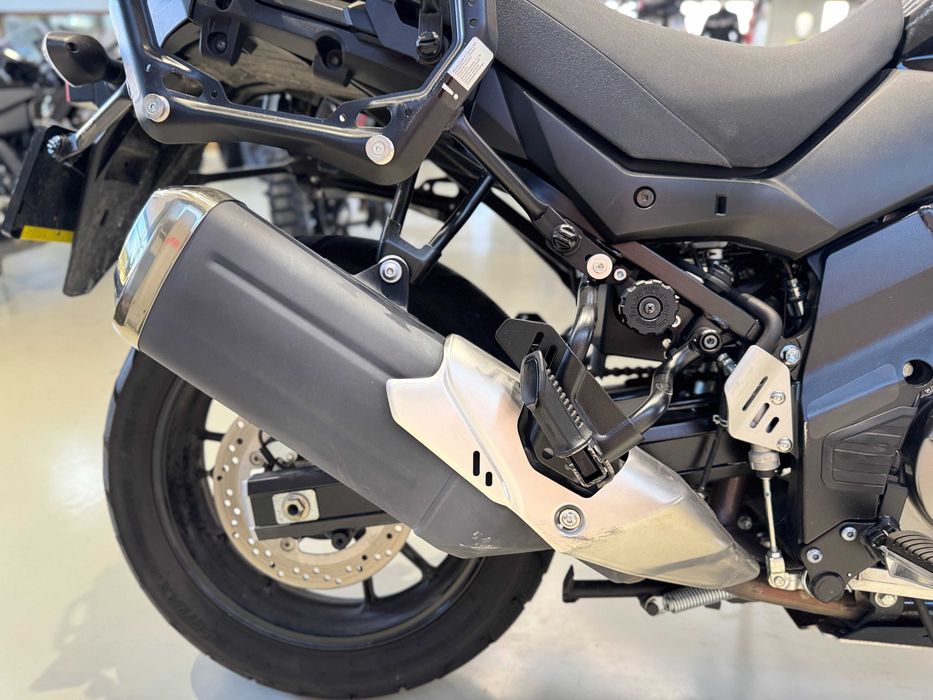 Motocicleta Suzuki V-Strom DL650
