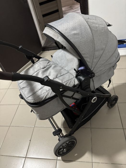 Детская коляска в хорошем состоянии