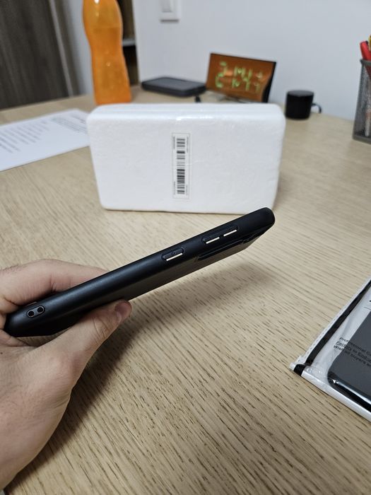 Set 2 Folii de sticla si 2 huse pentru Samsung S21