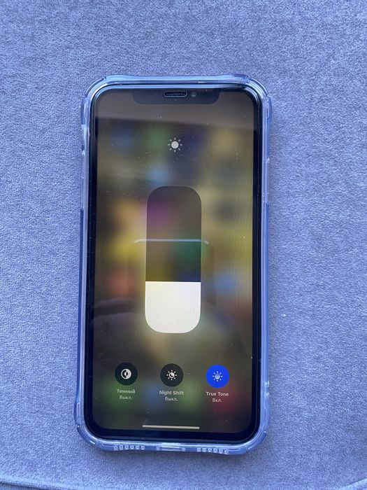 Продам айфон xr на 64гб