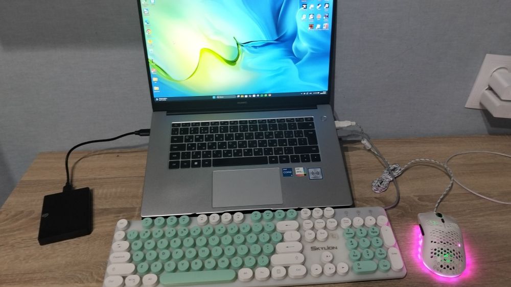 ноутбук Huawei matebook d15