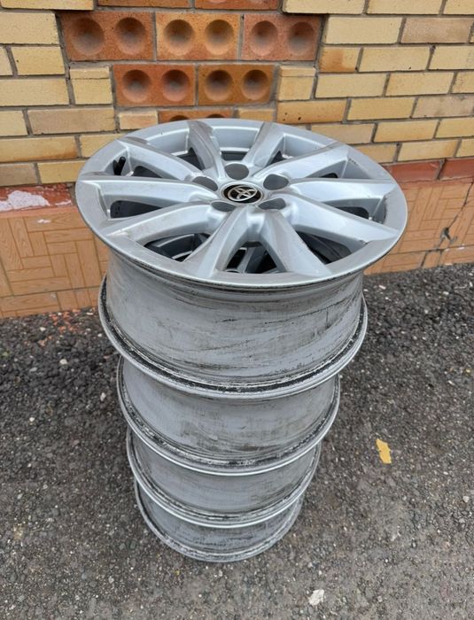 Диски с шинами camry
