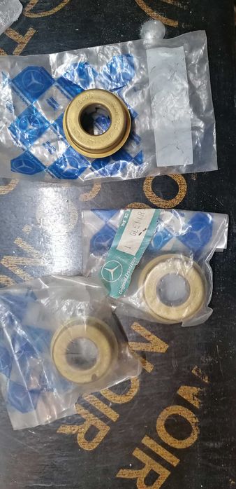 Мерцедес Унимог 406 - Резервни части