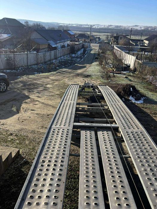 Vând platforma 2 poziții an 2017