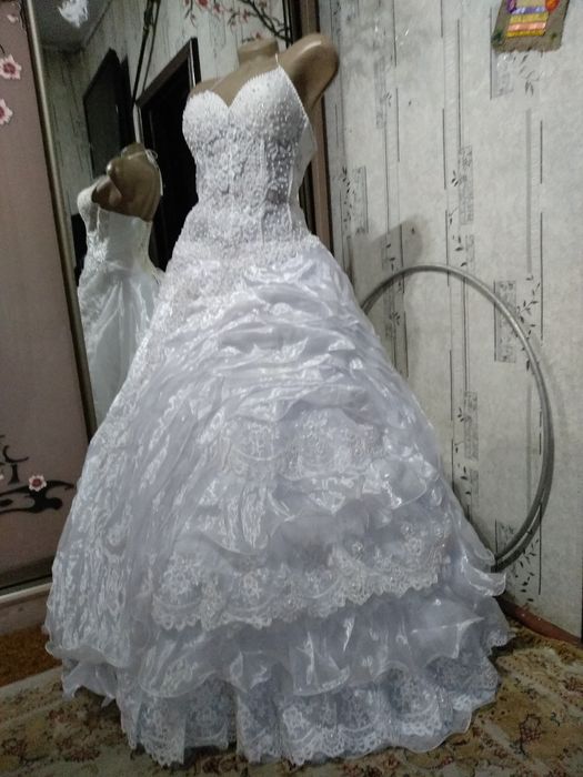 Продам свадебное платье