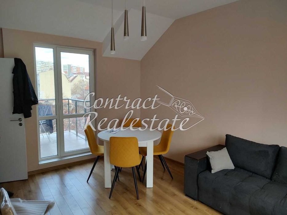 Дава се под наем Двустаен апартамент в Варна, Колхозен пазар - 55 кв.м за 357 € - Снимка #1