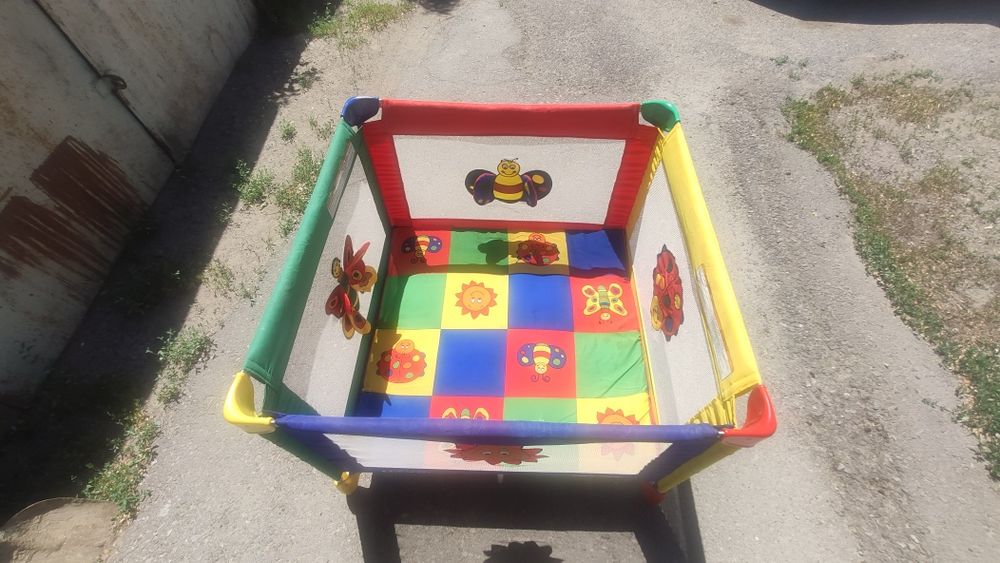 Продам манеж детский GRACO