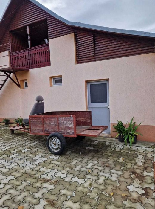 Remorca motocultor basculabila