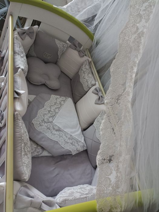 Продам манеж и бортики