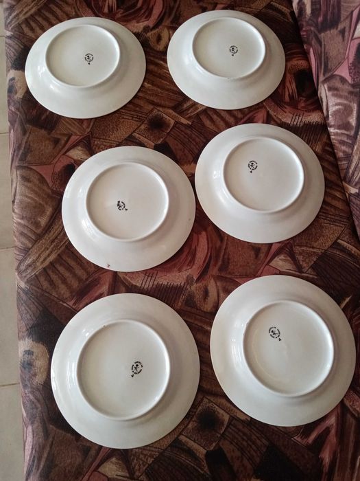 сервиз за кафе, чинии, купички