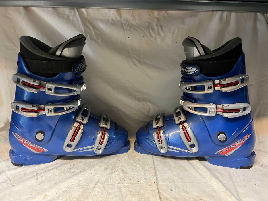 Clapari ski schi Munari marime EUR:38 Mondo:25