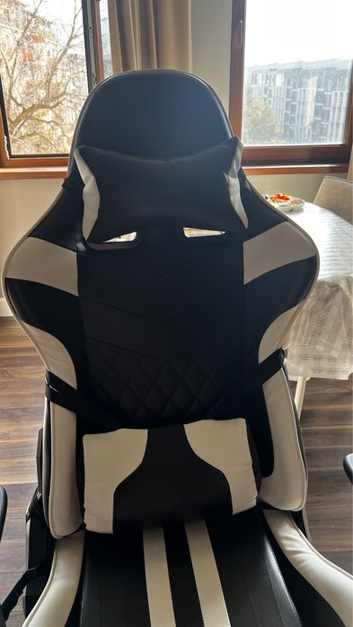 Игровое компьютерное кресло