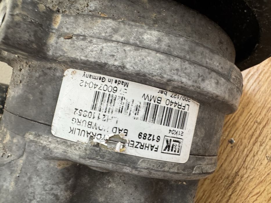 Хидравлична помпа за E65/E66 с активна рейка