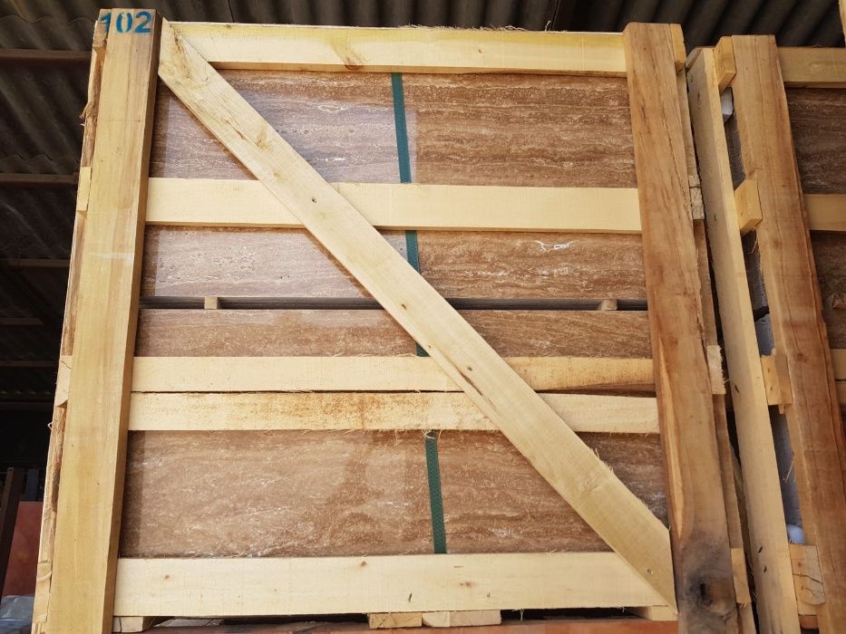 Travertin            noche