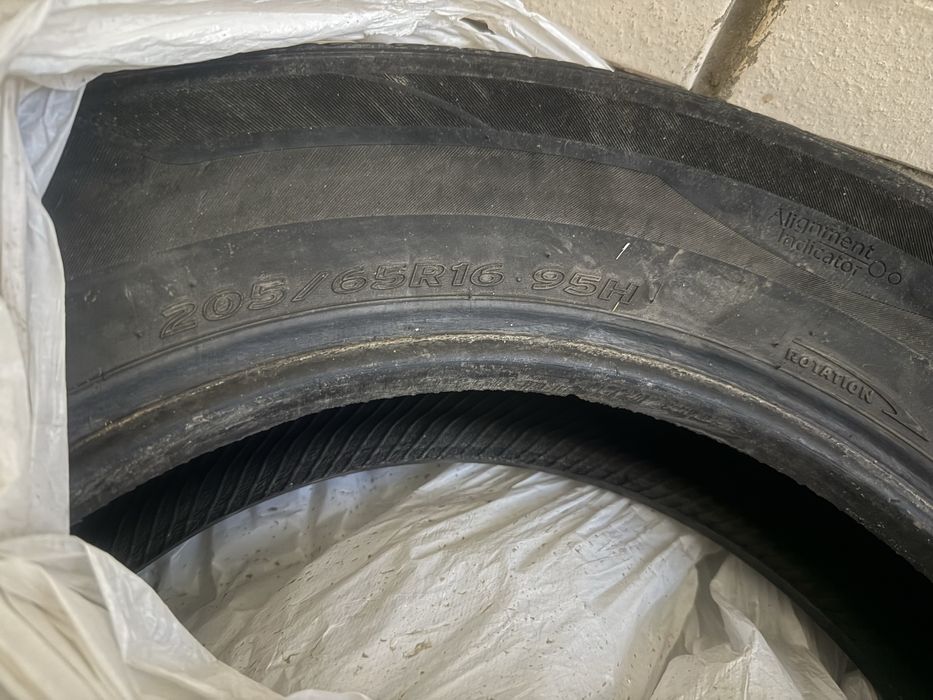 Продам б/у летние шины 205/65 r16