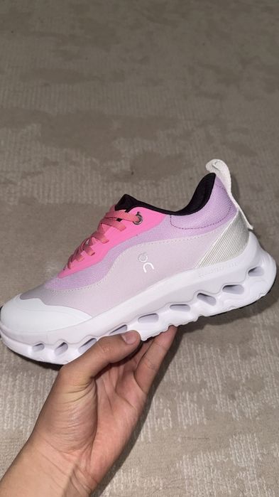 Кроссовки ON Cloudtilt 2 x Loewe