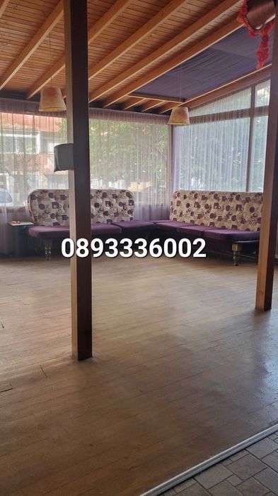Търговско помещение 251 кв.м