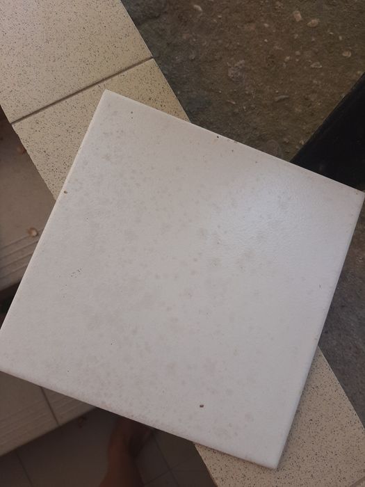 Плочки        .  .