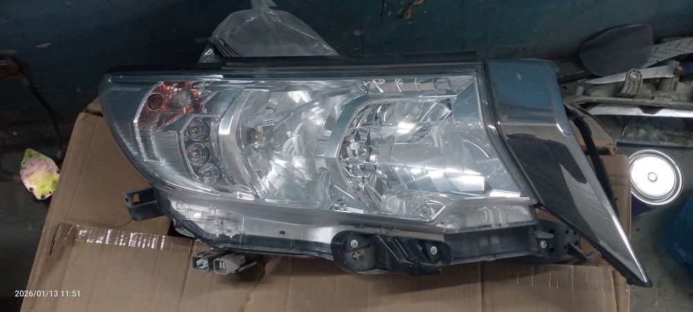 Фара правая передняя