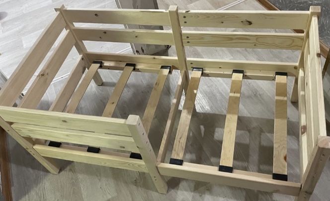 Продаю детская кроватка с матрасам