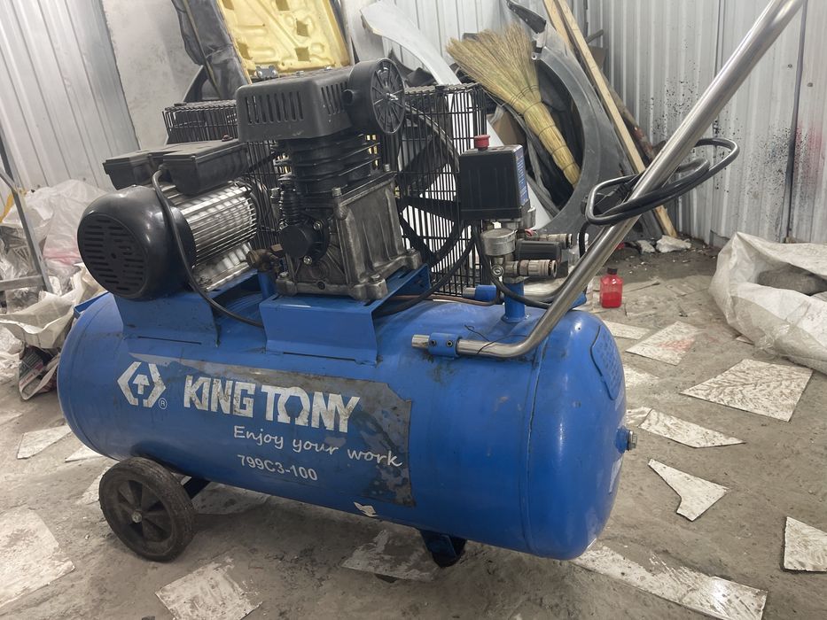 Компрессор Кинг Тони 100л в отличном состояни